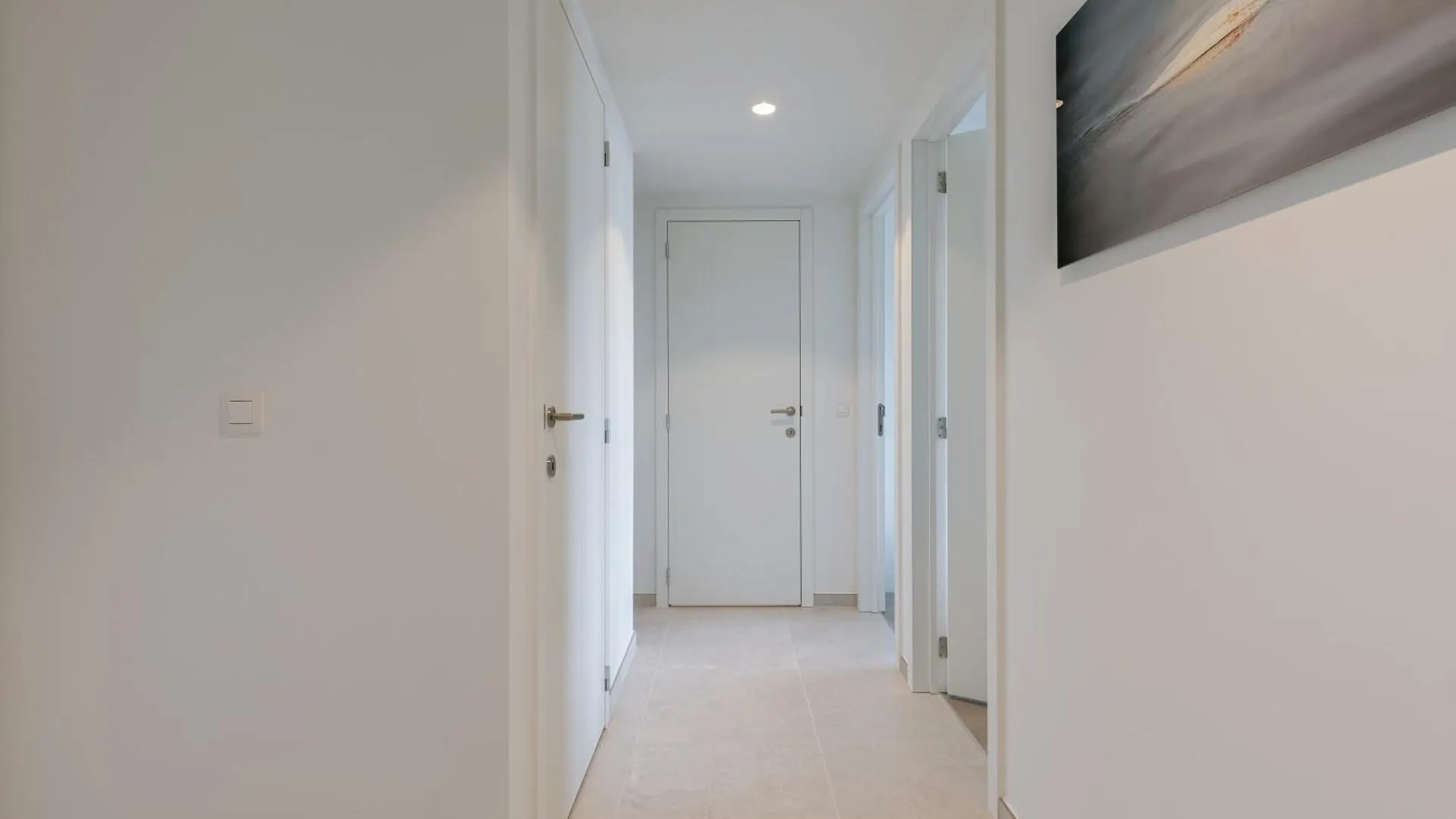 Huswell - Experience Coastal Luxury At Ostend 0*,  Belgium