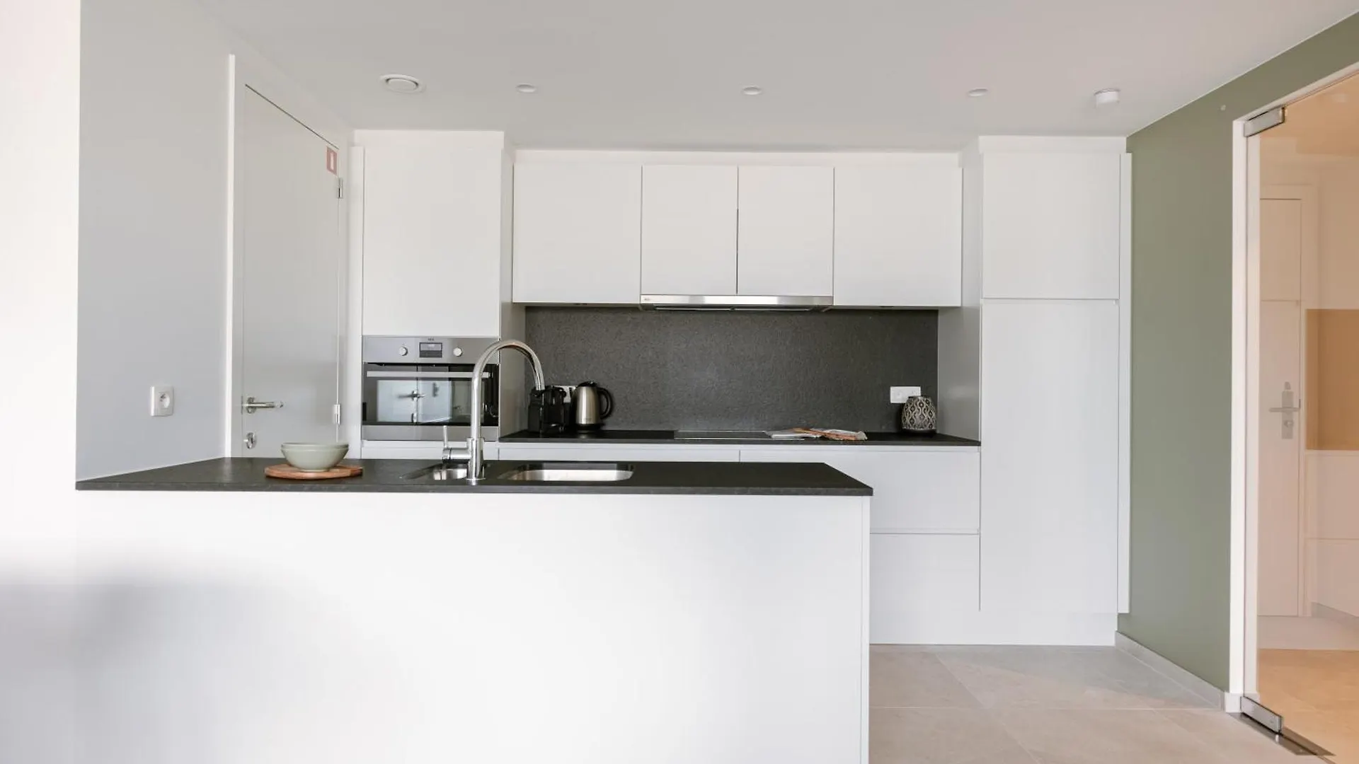 Apartment Huswell - Experience Coastal Luxury At Ostend Belgium